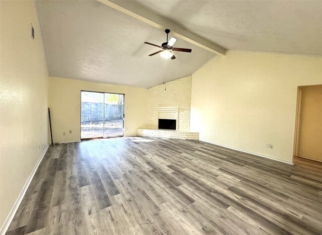 Building Photo - 22611 Braken Carter Ln