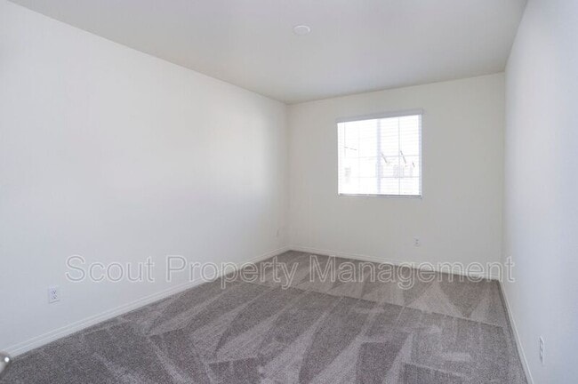 Building Photo - 24131 Tuscany Ave