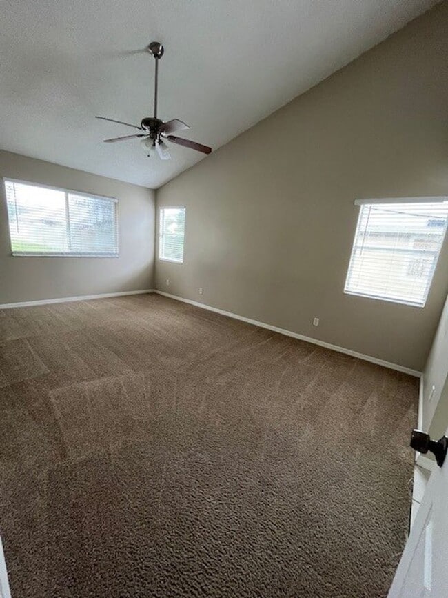 Building Photo - FREE First Month of Rent! **4/2 in Copperf...