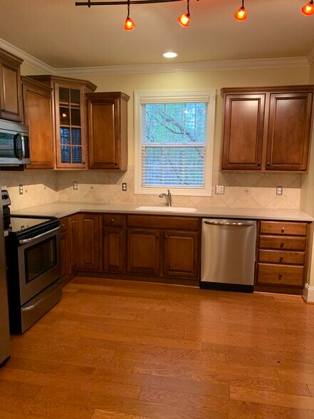 kitchen - 3314 Starboard Way