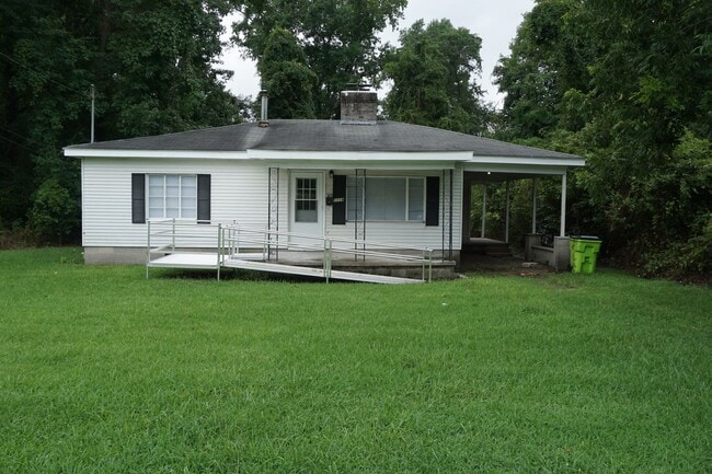 Building Photo - 1119 H St