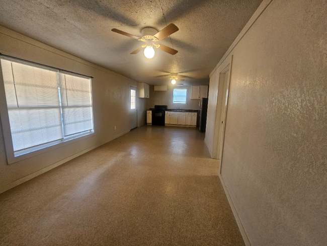 Building Photo - 224 NE 2nd St