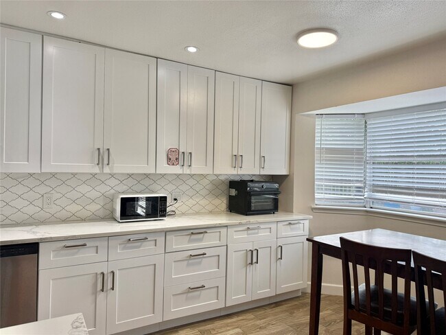 Building Photo - 13318 Ascot Glen Ln