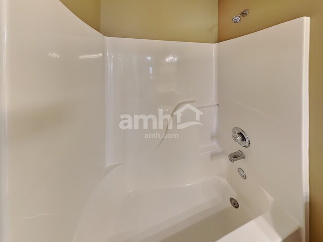 Building Photo - 1804 Lowell Ct