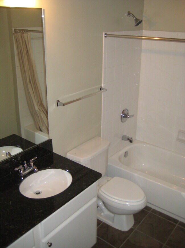 Building Photo - 4245 NE Meadow Creek Cir