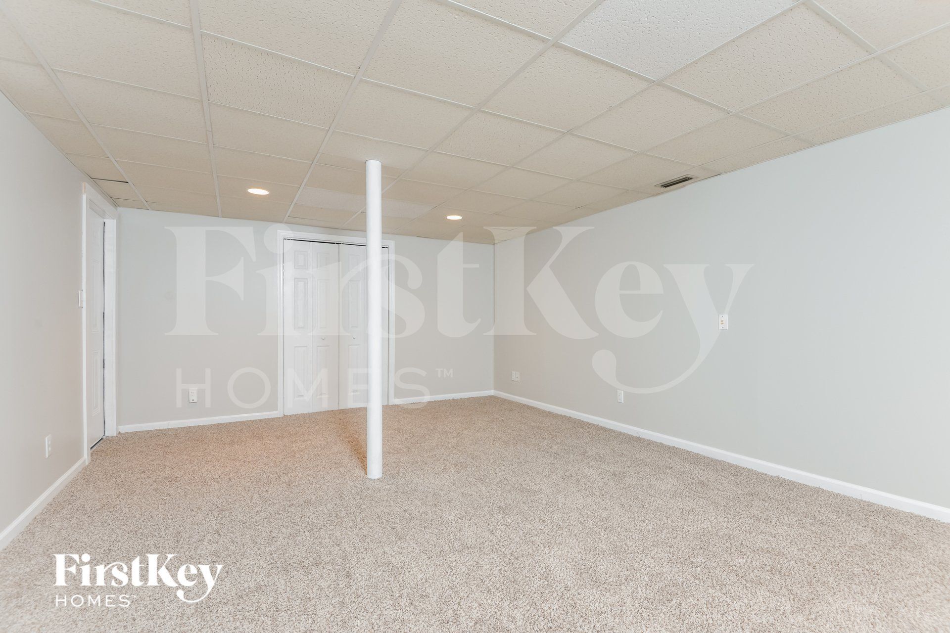 Building Photo - 682 Brandy Dr