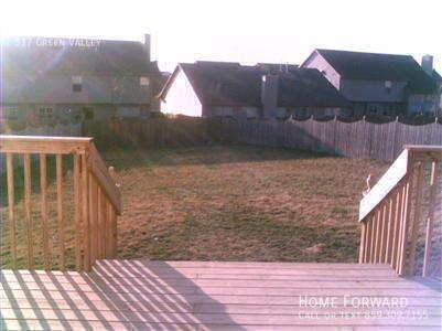 Building Photo - 517 Green Valley Dr