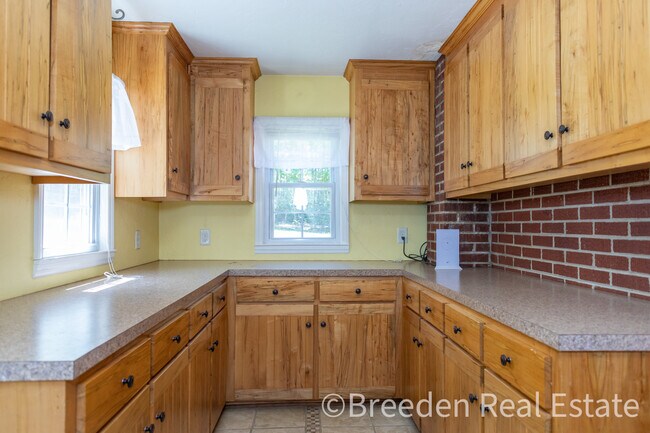 Building Photo - 8321 NC-181