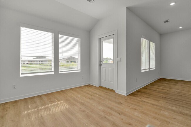 Building Photo - Brand-New 3 Bedroom Home in Prairie Grove! Move-in Ready!