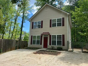 Building Photo - 3/2 near Lake Lanier in Forsyth County