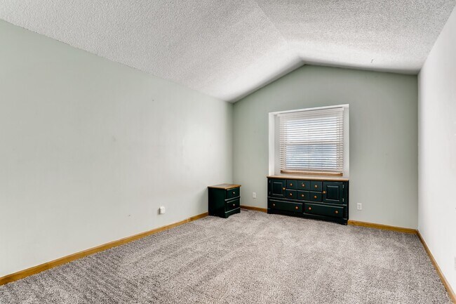 Large Master - 11610 E Cornell Cir
