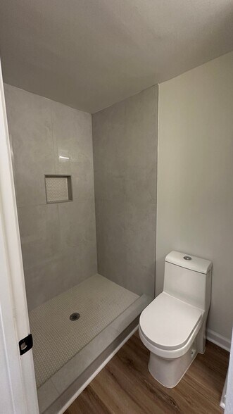 Building Photo - 6415 El Caudillo Ct