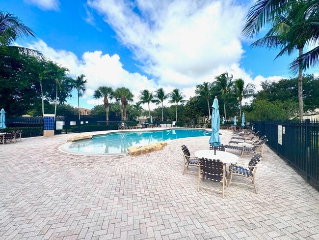 Building Photo - 195 Via Veracruz