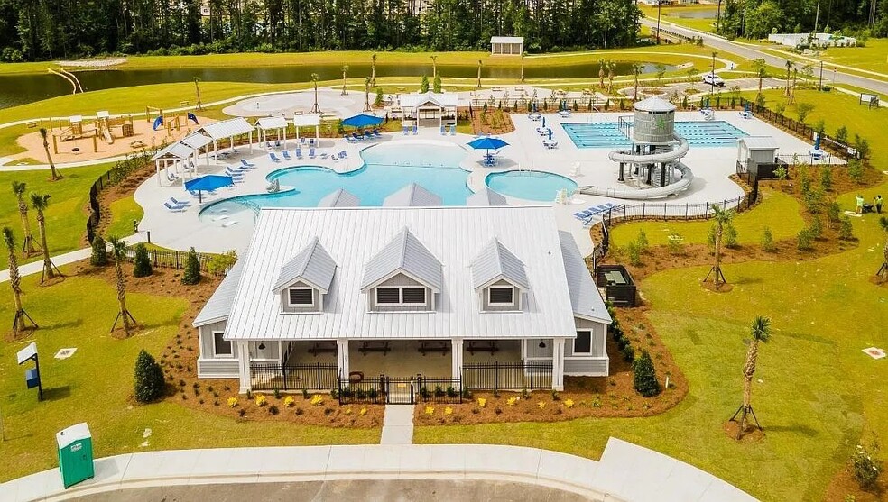 Community Pools - 941 Long Bluff Rd