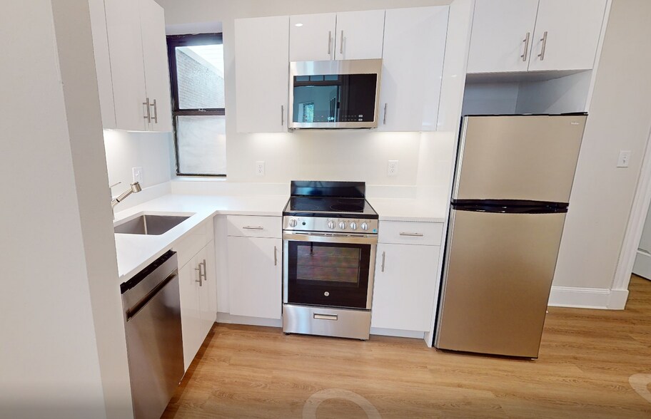 Building Photo - 7 Miner St