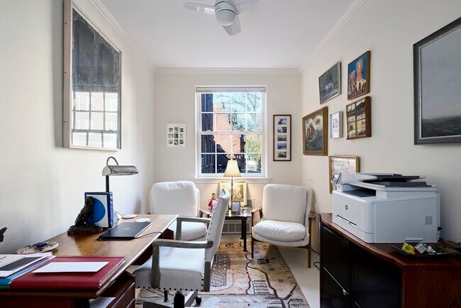 Building Photo - 37 Beacon St