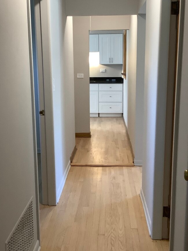 Building Photo - 4920 Cypress Dr