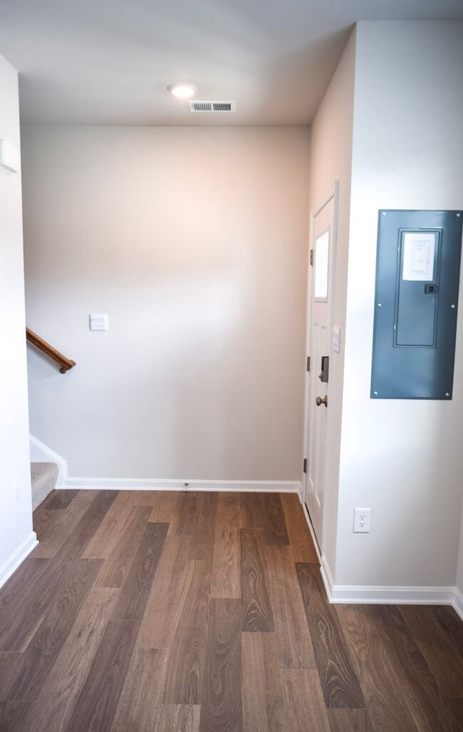 Building Photo - Brand NEW Townhome for Rent!