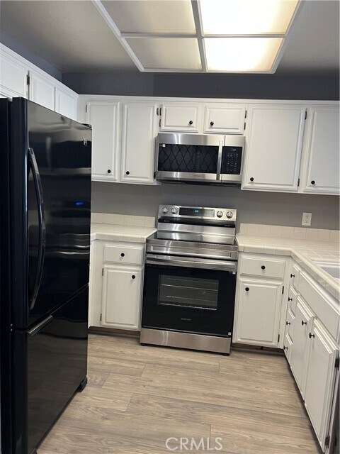 Building Photo - 11410 Dolan Ave