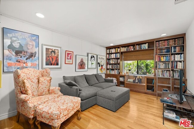 Building Photo - 22620 Dolorosa St