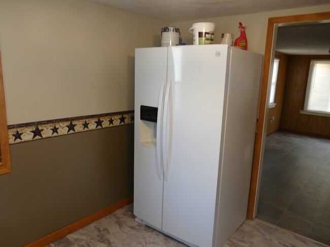 Building Photo - 4725 N Hendricks St