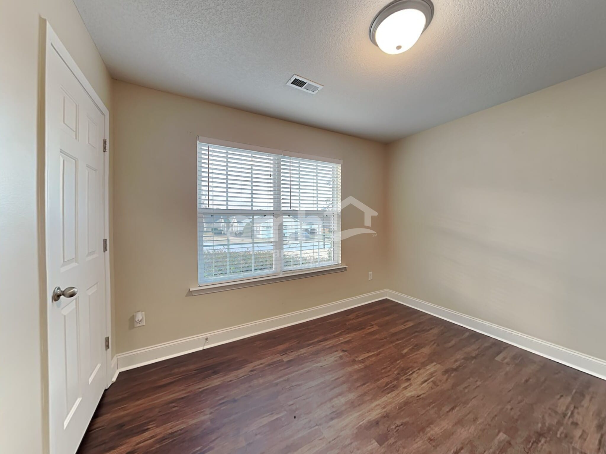 Building Photo - 230 Barberry Ln