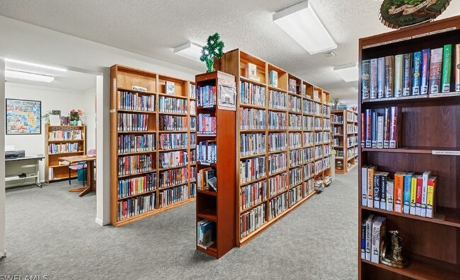 Building Photo - 1700 Pine Valley Dr