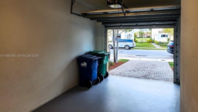 Building Photo - 470 NE 194th Terrace