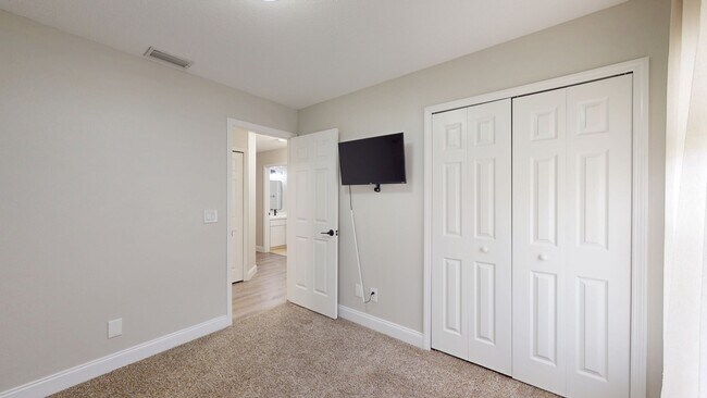 Building Photo - 4026 Banbury Cir