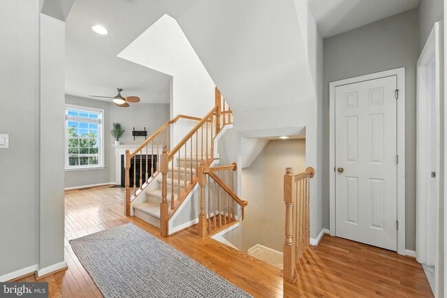 Building Photo - 3363 Beechcliff Dr