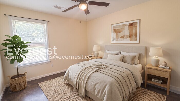 Building Photo - 718 Court St