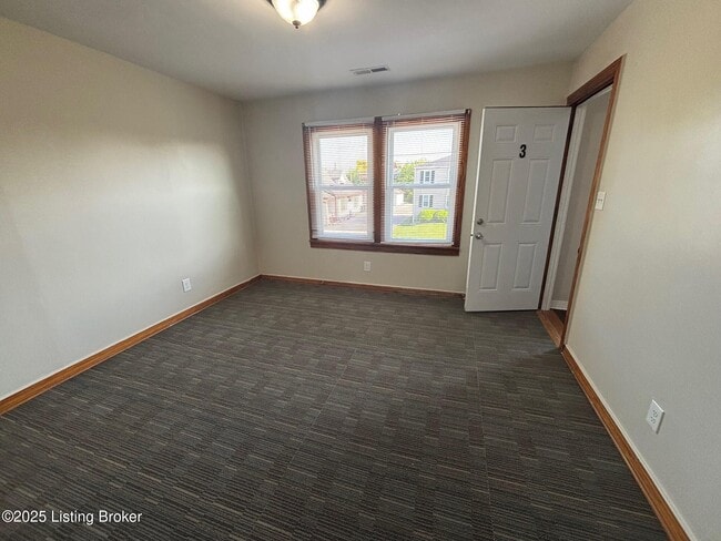Building Photo - 136 E Harrison Ave