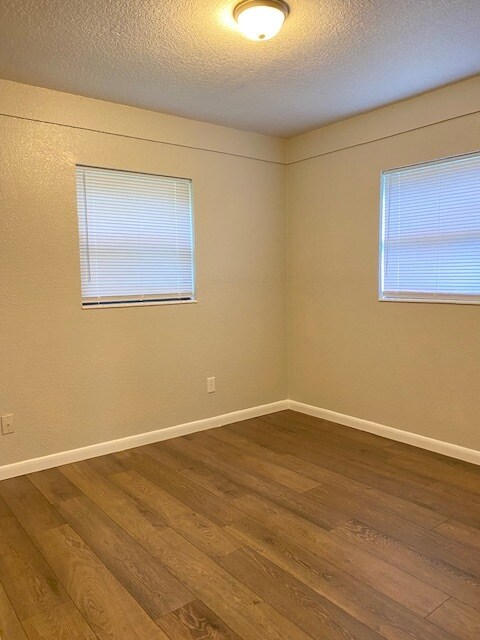 Building Photo - 123 Kendra Ave