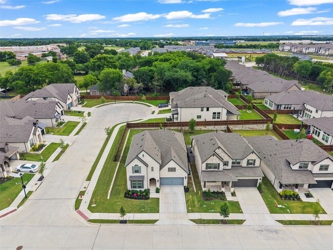 Building Photo - 609 Northside Dr