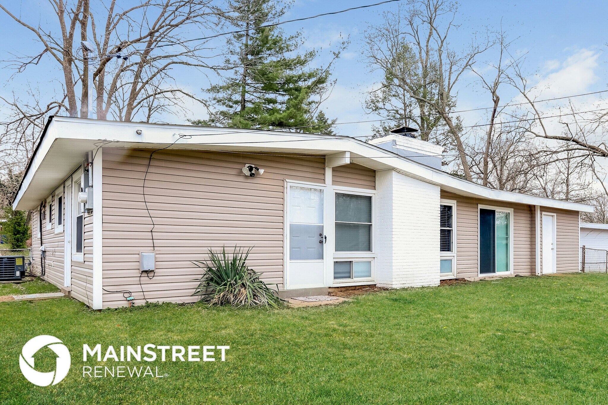 Building Photo - 955 Robinwood Dr