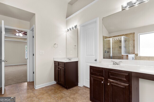 Building Photo - 3379 Gardenside Walk SW