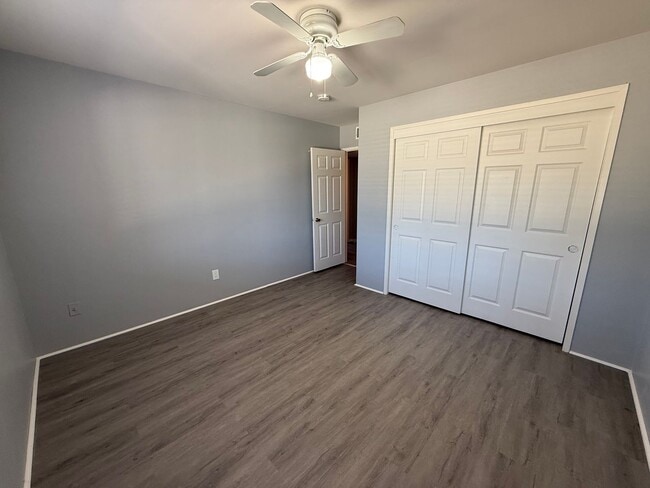 Building Photo - 3 Bedroom in the Northwest