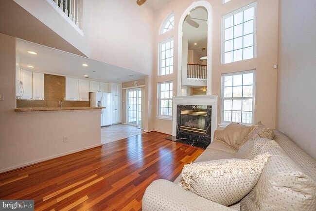 Building Photo - 234 Lookout Pl