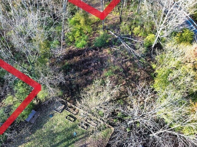 Building Photo - 7249 State Rd