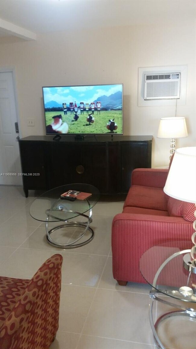 Building Photo - 1719 Lincoln St