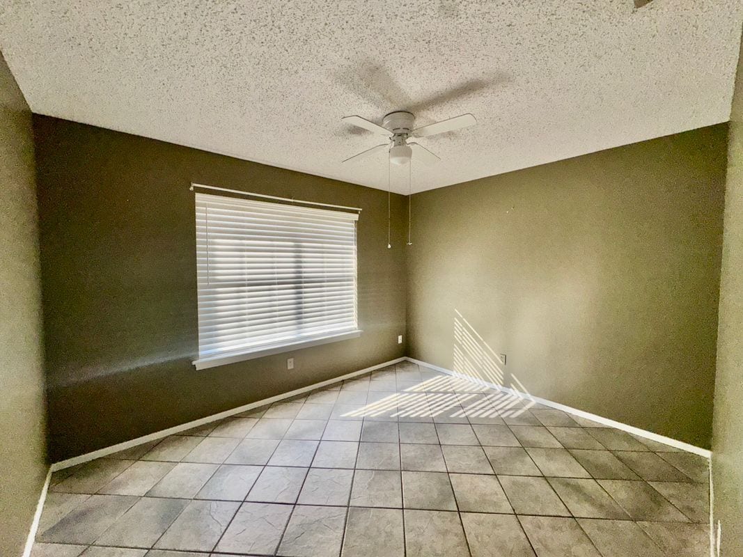 Building Photo - 3110 N 41 St Ln