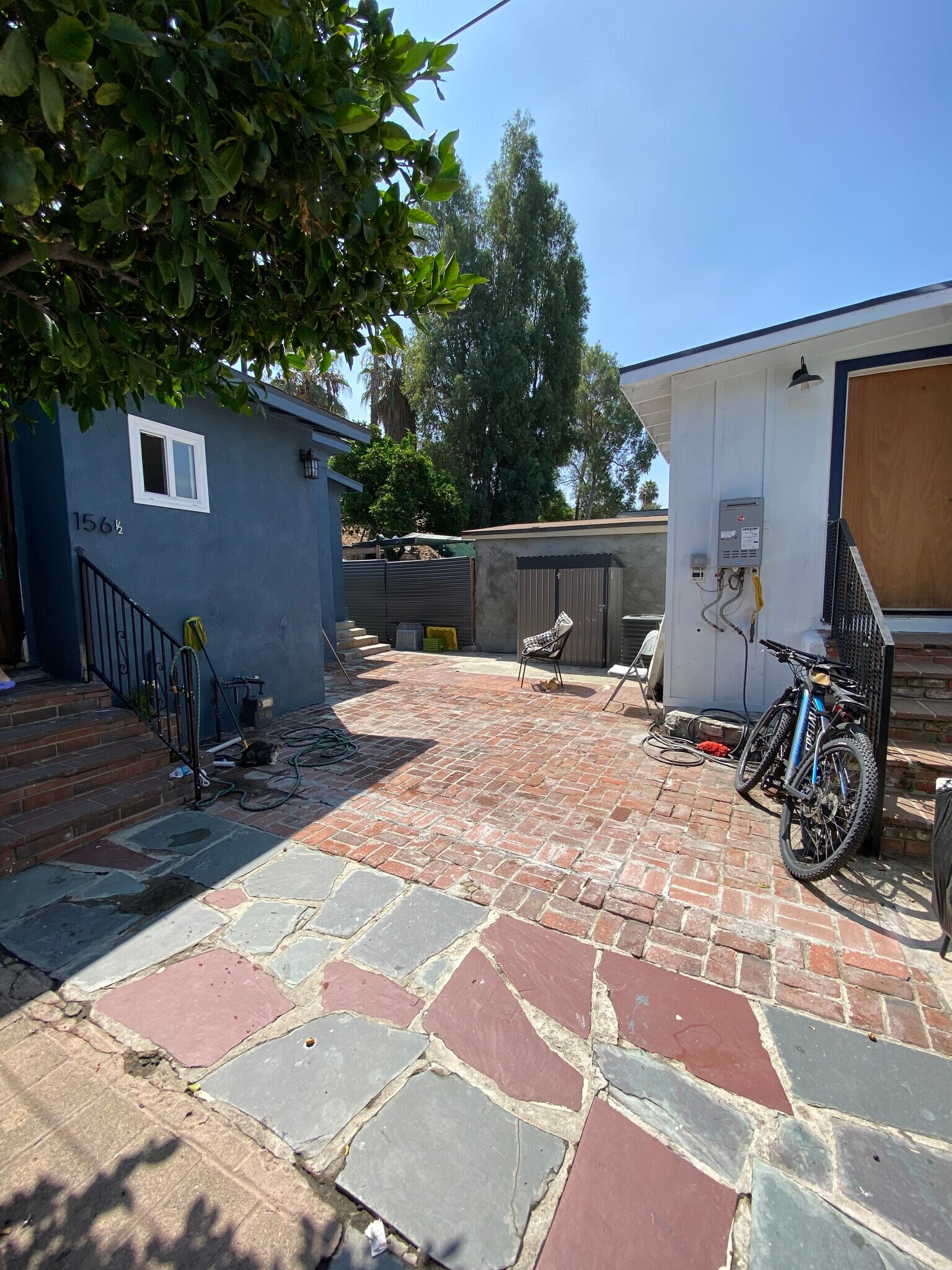 Building Photo - 156 S Pecan St