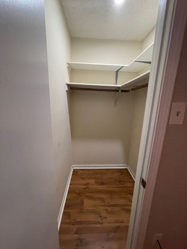 Building Photo - Charming 2 bedroom, 2 bath home in Lafayette!