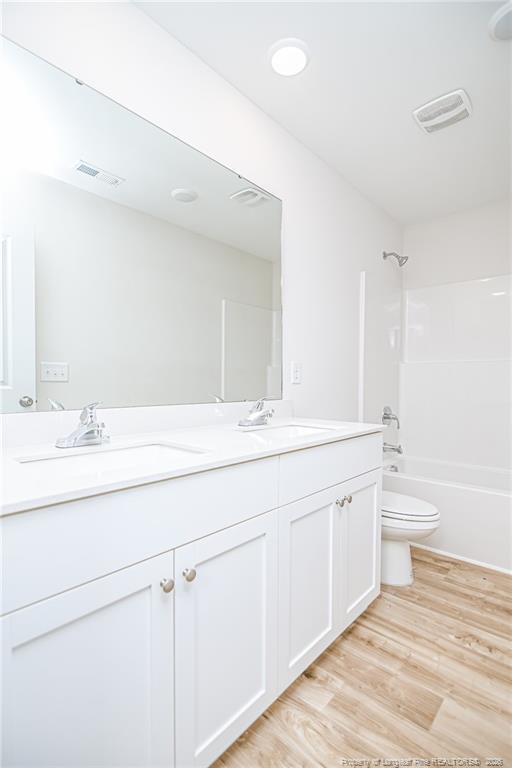 Building Photo - 5851 Panther Dr