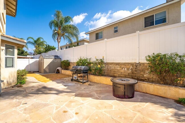 Building Photo - 954 Taylor Ln