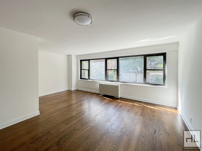 Primary Photo - EAST 56 STREET