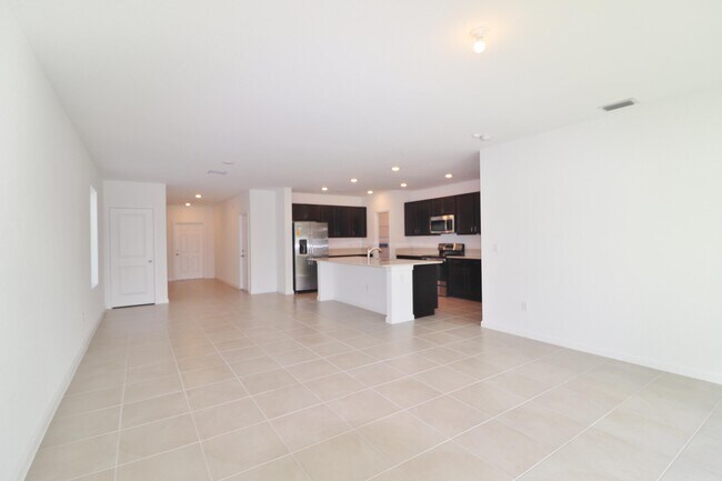 Building Photo - 721 Worlington Ln