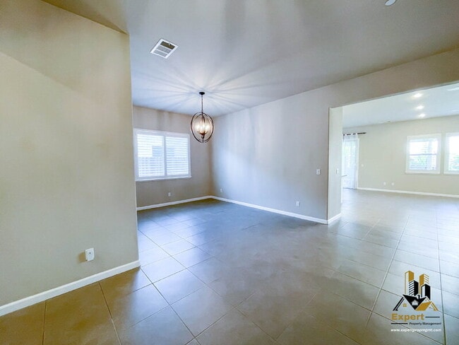 Building Photo - 6064 Cohasset Dr