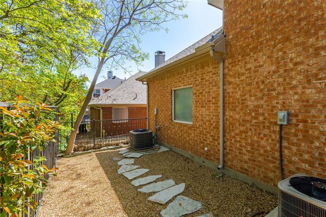 Building Photo - 2613 Rockport Cir