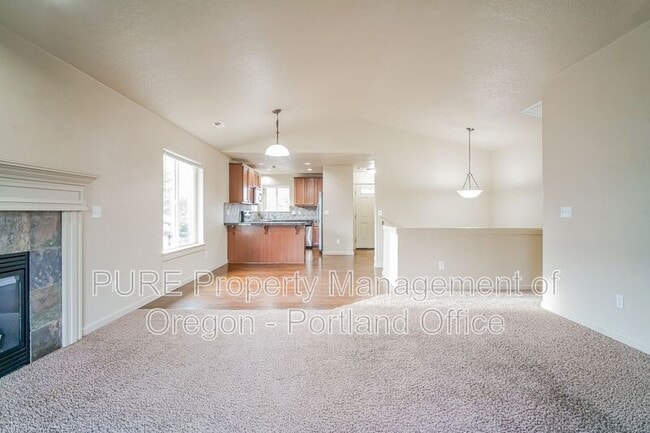 Building Photo - 18624 Van Fleet Ave